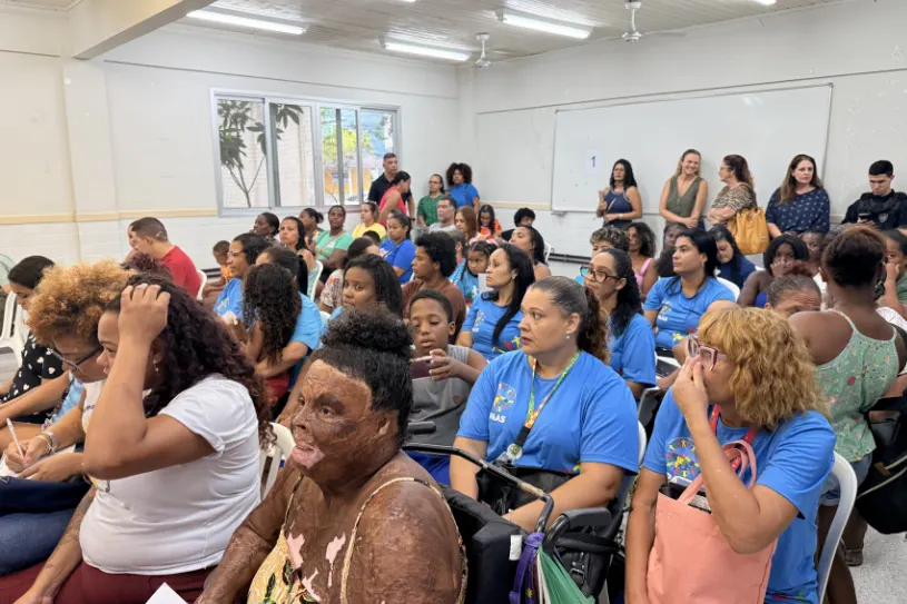 Encontro do projeto Vozes que Cuidam reúne pessoas com deficiência, familiares e cuidadores na Serra